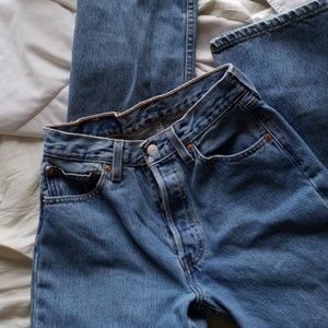 High Waist Levi's